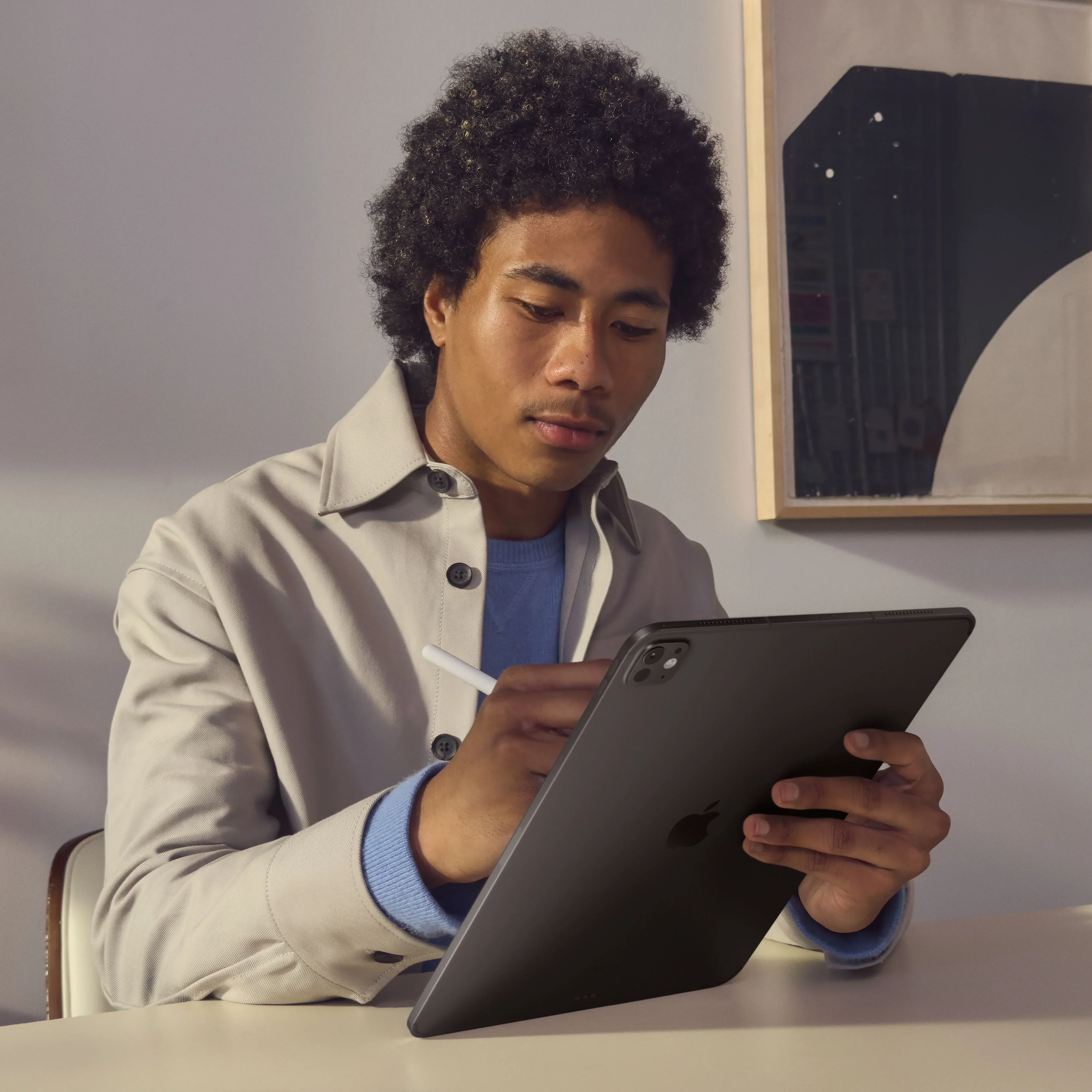 iPad Pro 13" M4, 2TB, Wi-Fi, Standard Glass, Silver - Image 6