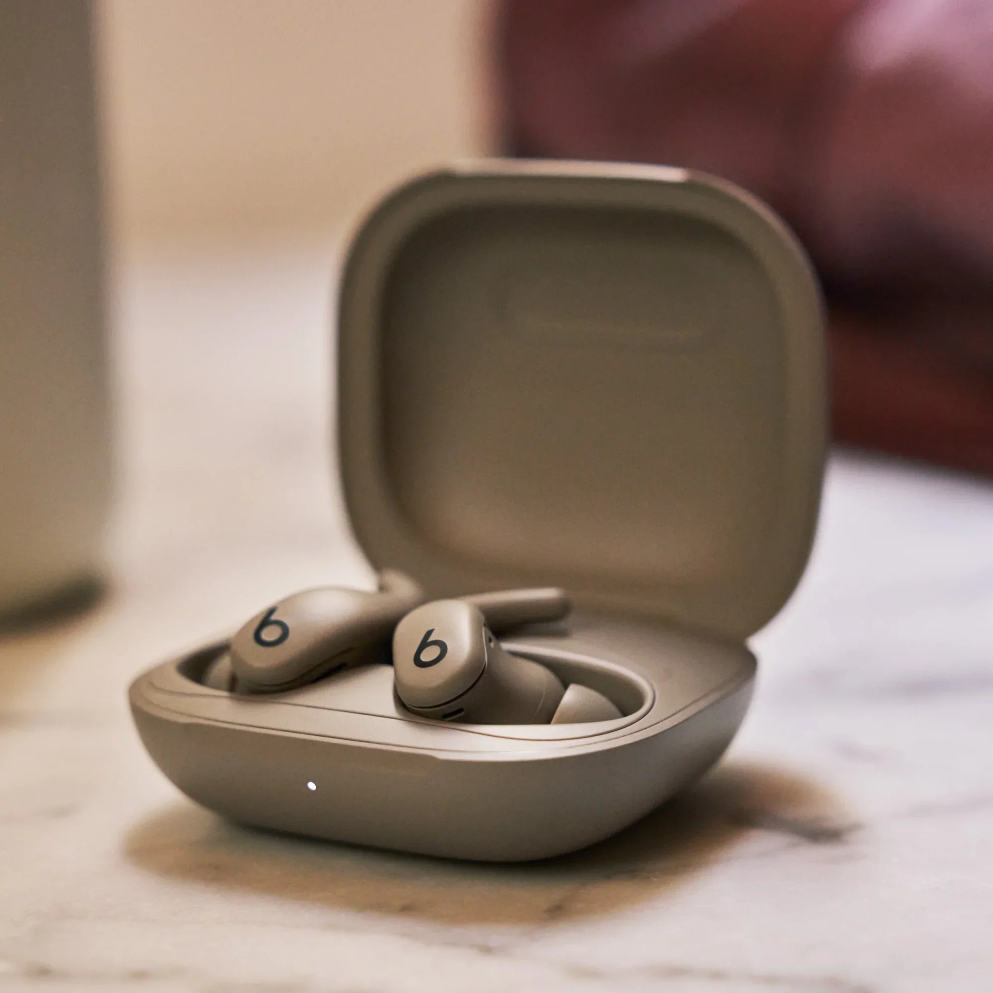 Casti In-Ear BEATS Powerbeats Fit, True Wireless, Bluetooth, Noise Cancelling, Gravel Grey - Image 5