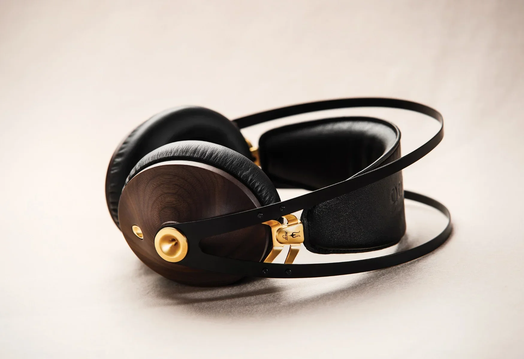 Casti Over-Ear Meze Audio 99 Classics Walnut Gold - Image 7