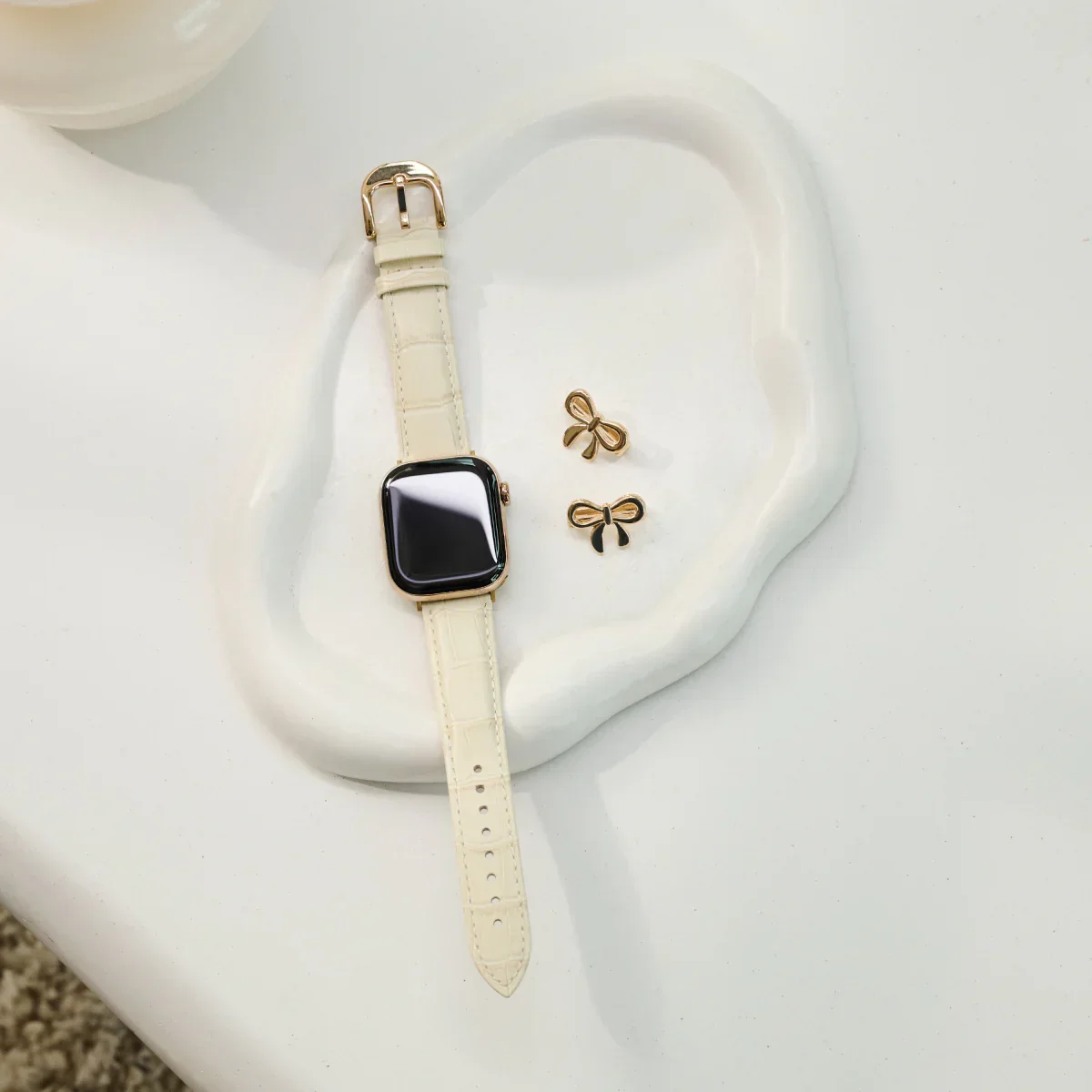 Curea BURGA pentru Apple Watch din piele BURGA Buttermelt Gold compatibila 38 / 40 / 41 / 42 mm - Image 5