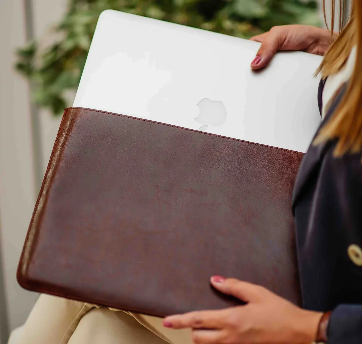 Husa de protectie REDANT pentru MacBook Pro 16", Piele, Maro - Image 2
