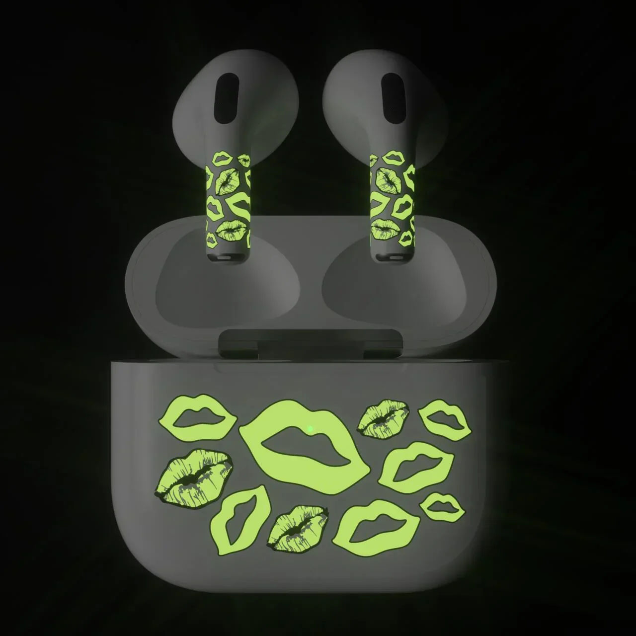 Skin NOA pentru AirPods 3rd Gen. - Buze fosforescente - Image 5