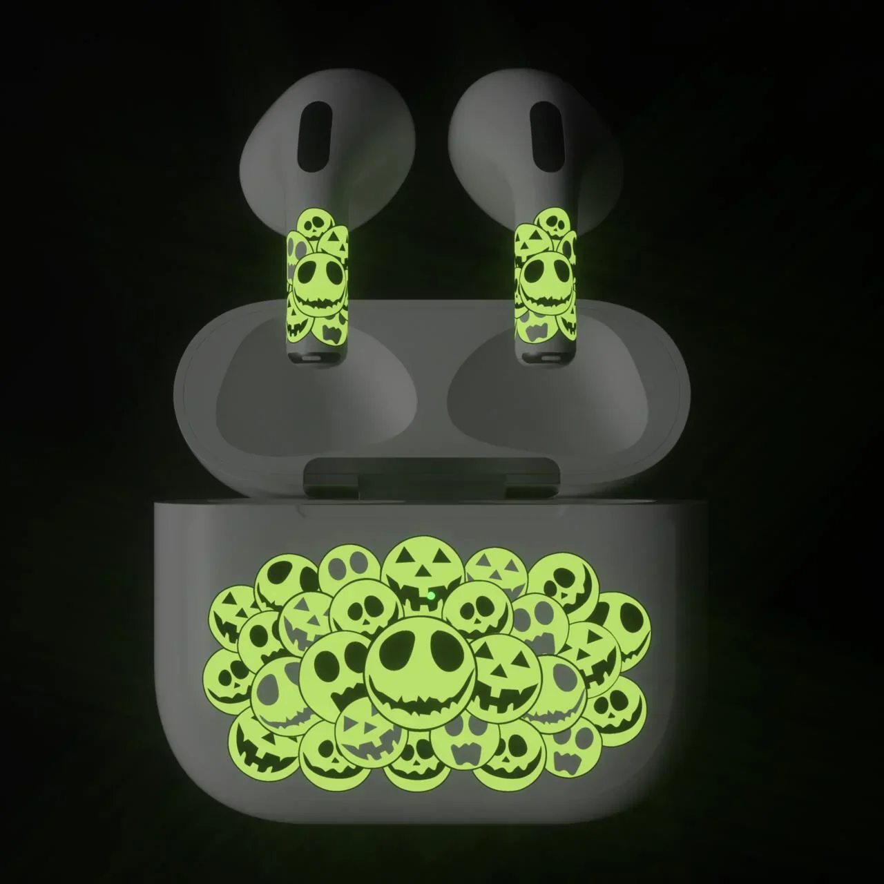 Skin NOA pentru AirPods 3rd Gen. - Halloween, fosforescent - Image 4